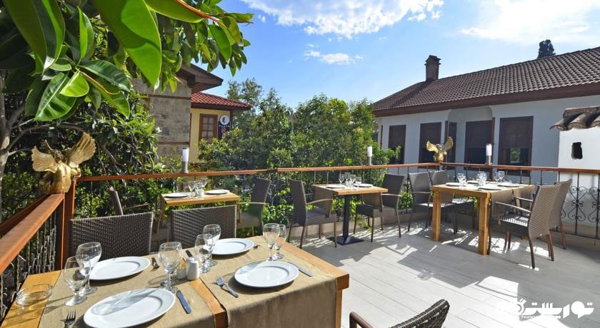 رستوران فضای باز هتل